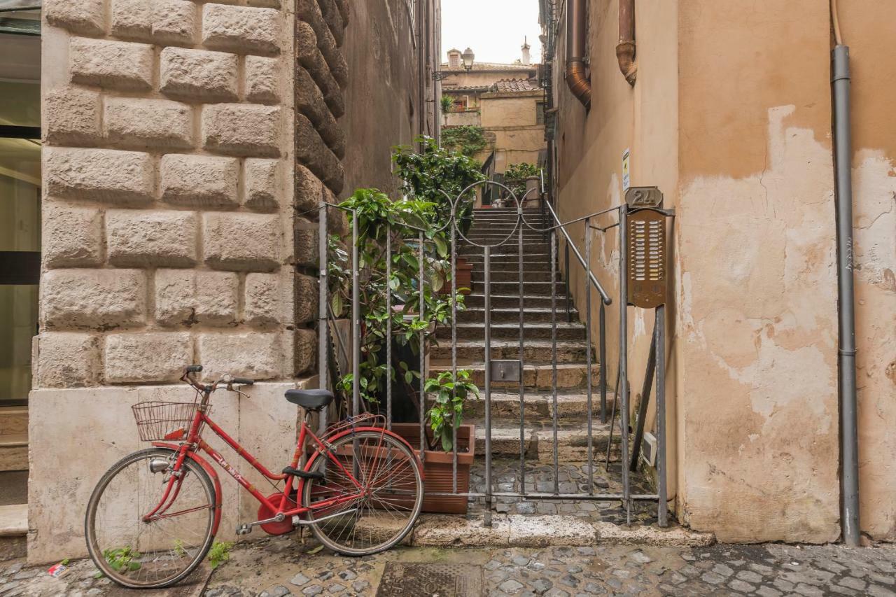 Two Bedrooms Apartment With Solarium With View On San Peter Church And Sant'Angelo Castle Rome Exterior photo